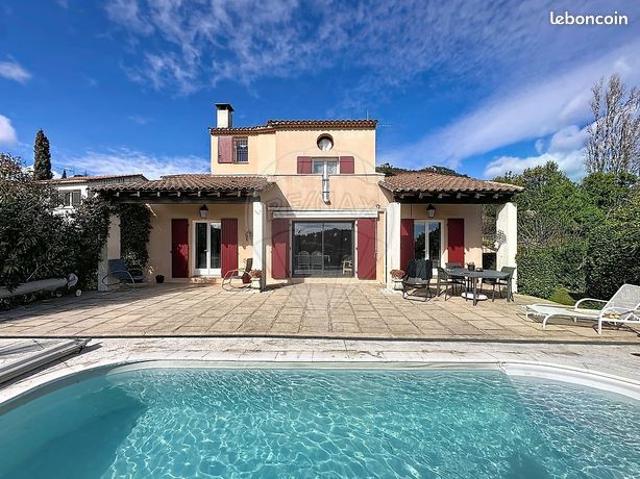 Maison 6 pièces 180 m²