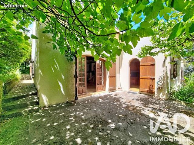 Maison 6 pièces 180 m²