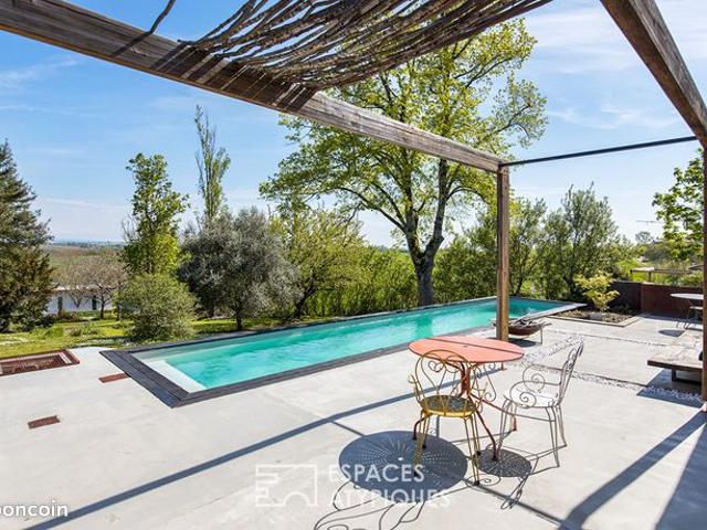 Maison 6 pièces 180 m²