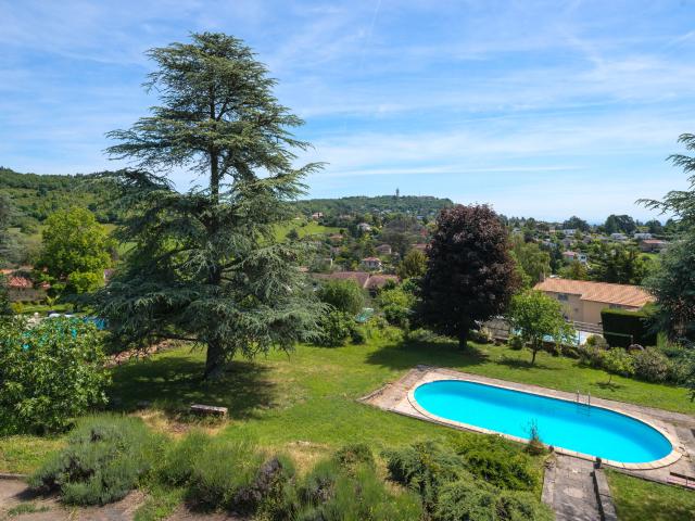 Maison 6 pièces 180 m²