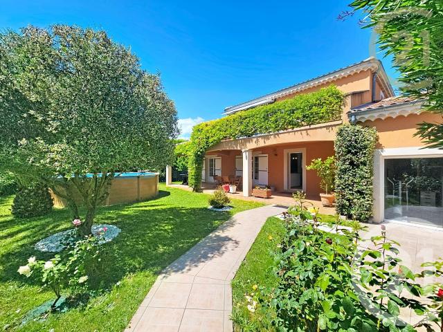 Maison 6 pièces 180 m²