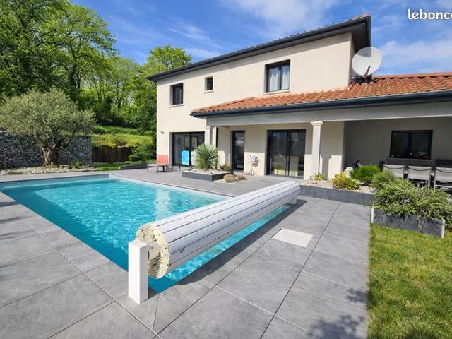 Maison 6 pièces 180 m²