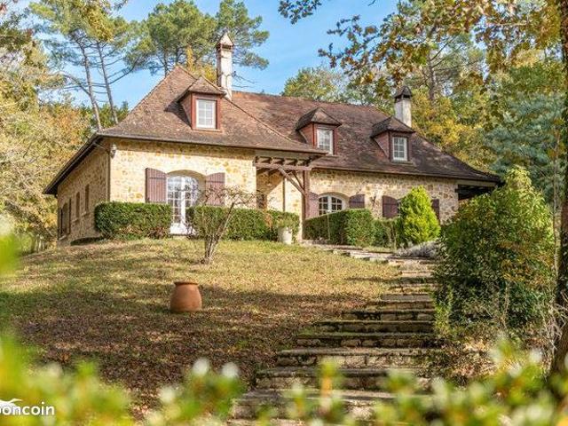 Maison 6 pièces 180 m²