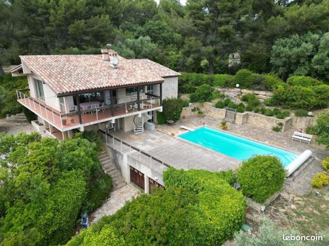 Maison 6 pièces 180 m²