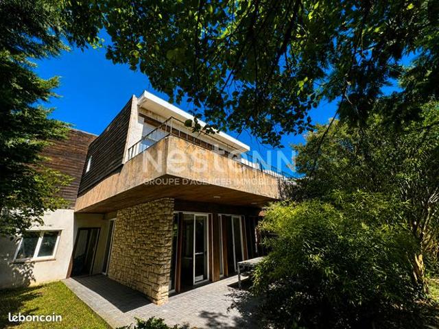 Maison 6 pièces 180 m²