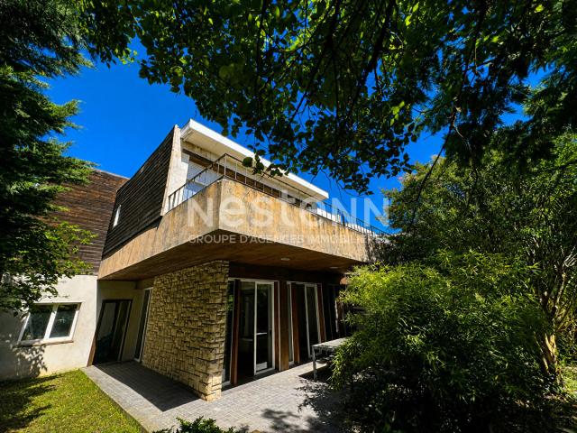 Maison 6 pièces 180 m²