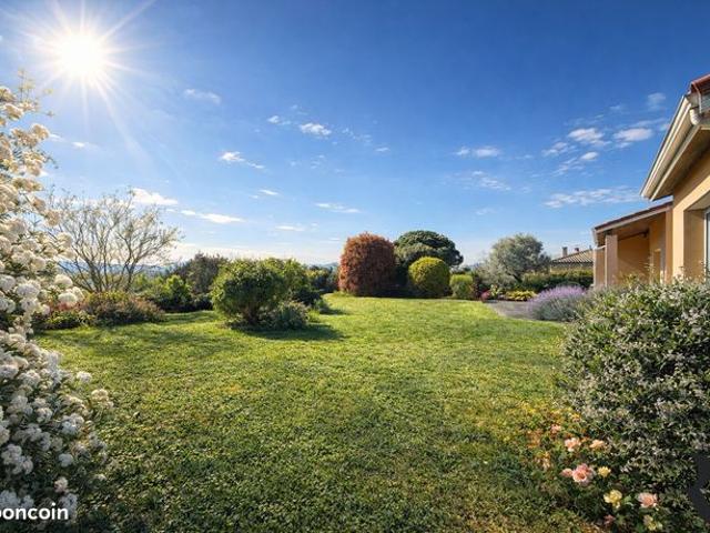 Maison 6 pièces 180 m²