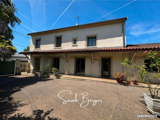 Maison 6 pièces 180 m²