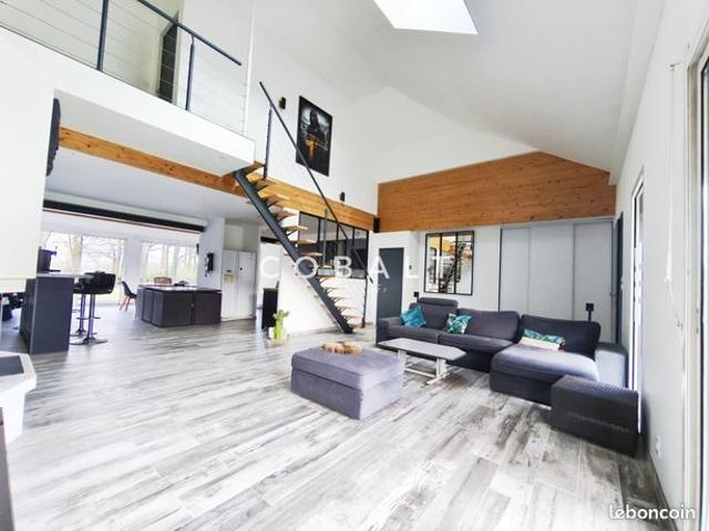 Maison 6 pièces 180 m²