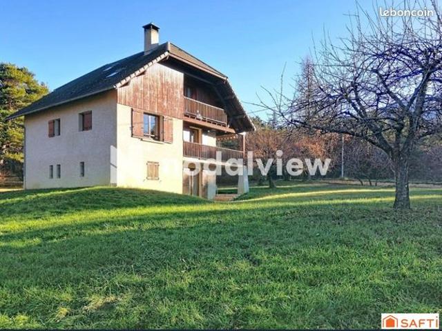 Maison 6 pièces 180 m²