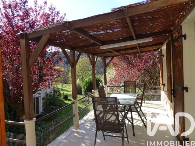 Maison 6 pièces 180 m²