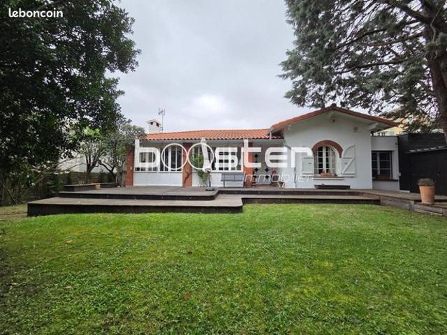 Maison 6 pièces 180 m²