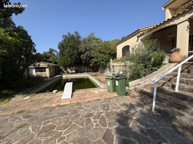 Maison 6 pièces 180 m²