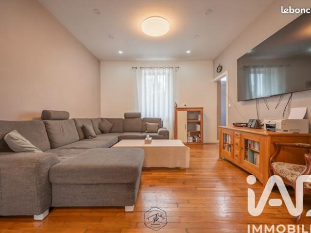 Maison 6 pièces 180 m²