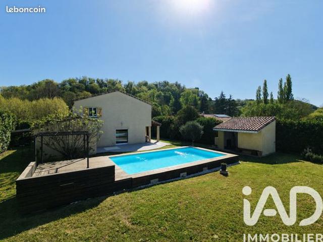 Maison 6 pièces 180 m²