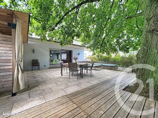 Maison 6 pièces 180 m²