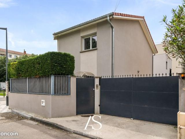 Maison 6 pièces 180 m²
