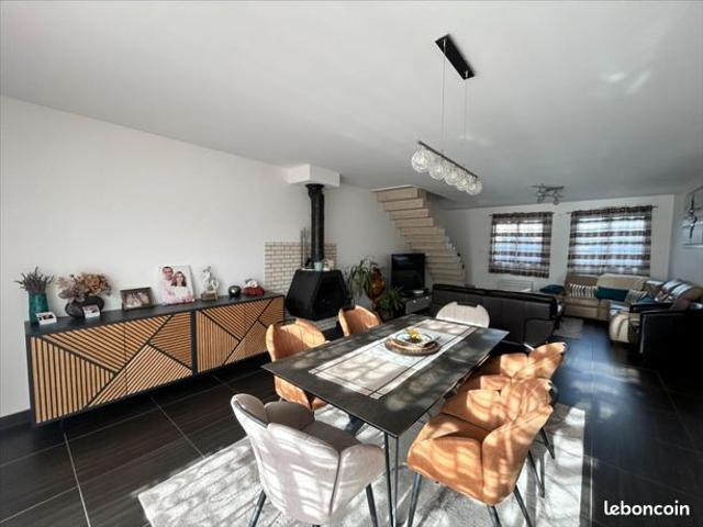 Maison 6 pièces 180 m²
