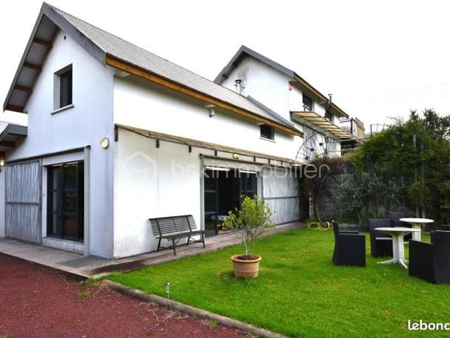 Maison 6 pièces 180 m²