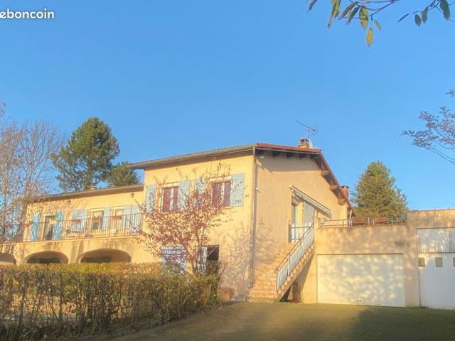 Maison 6 pièces 180 m²