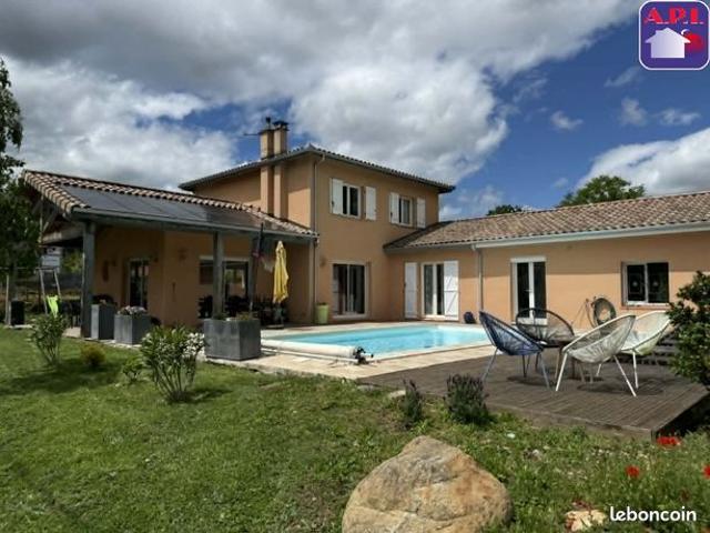 Maison 6 pièces 180 m²