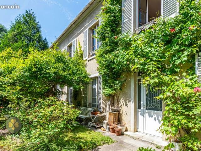 Maison 6 pièces 180 m²