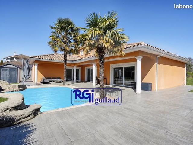 Maison 6 pièces 180 m²