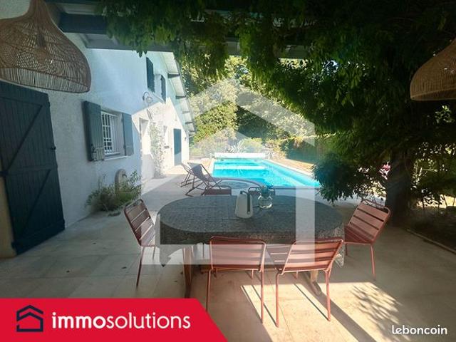 Maison 6 pièces 180 m²