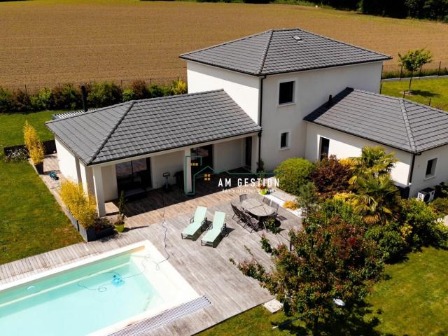 Maison 6 pièces 180 m²