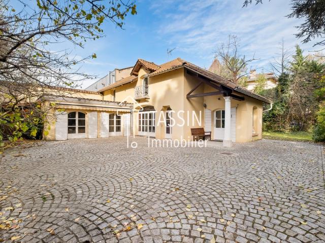 Maison 6 pièces 180 m²
