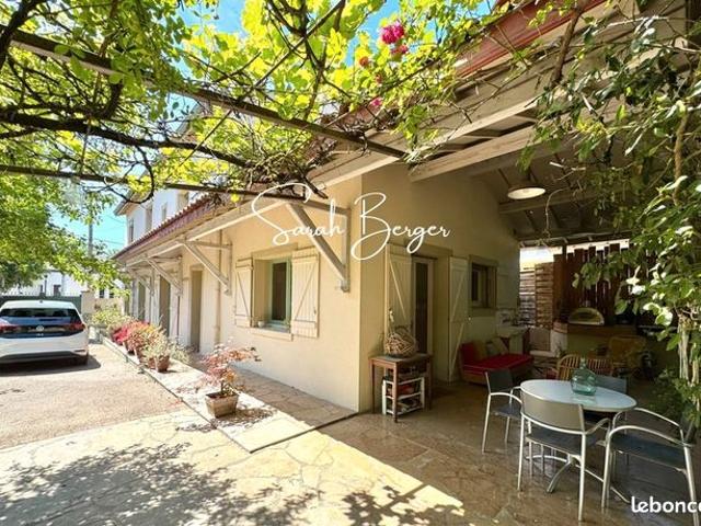 Maison 6 pièces 180 m²