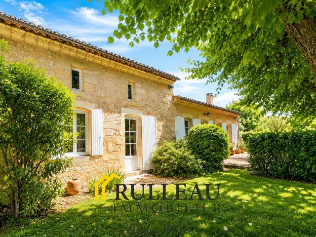 Maison 6 pièces 180 m²