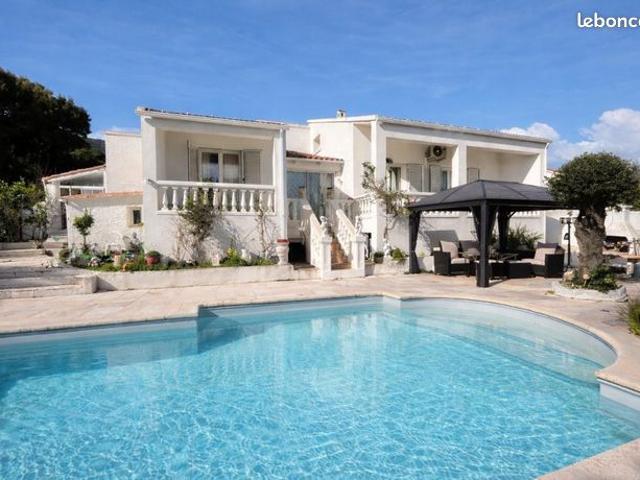Maison 6 pièces 180 m²