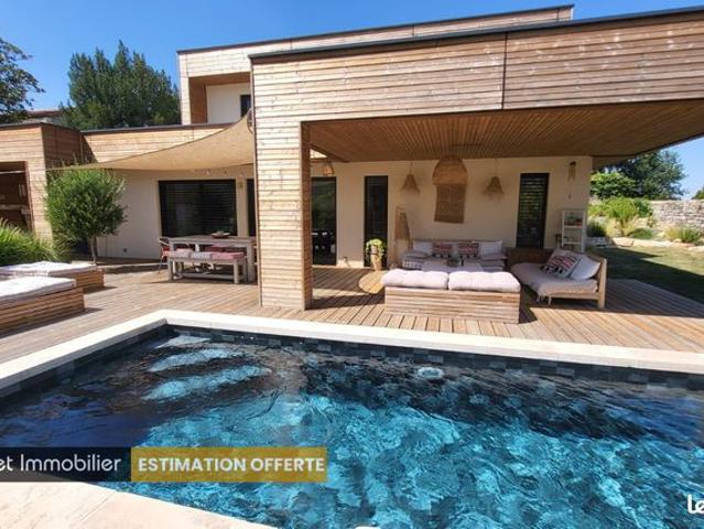 Maison 6 pièces 180 m²