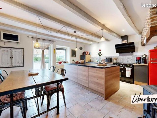 Maison 6 pièces 180 m²