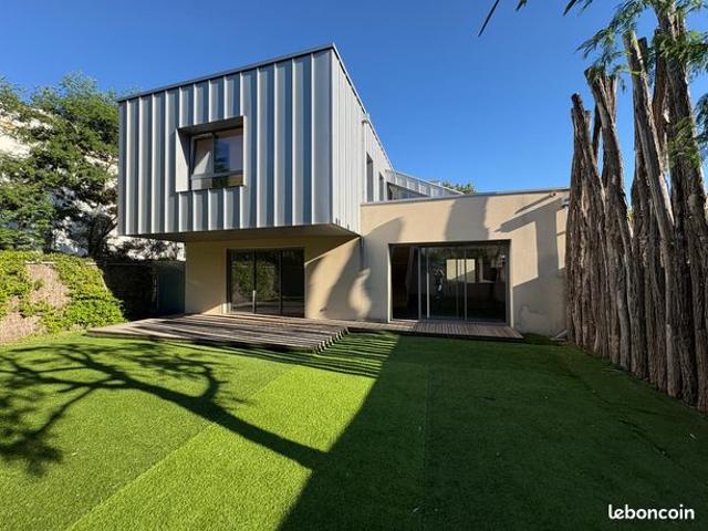 Maison 6 pièces 180 m²