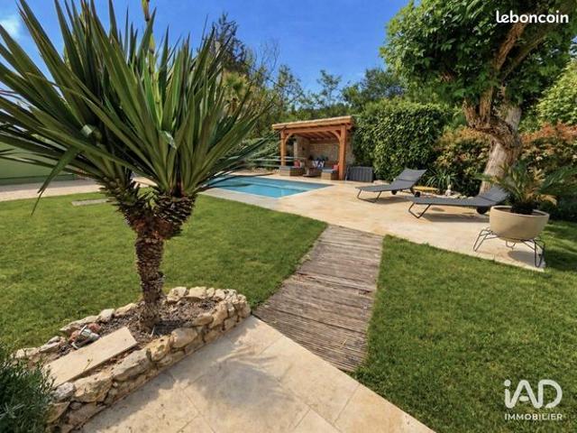 Maison 6 pièces 180 m²