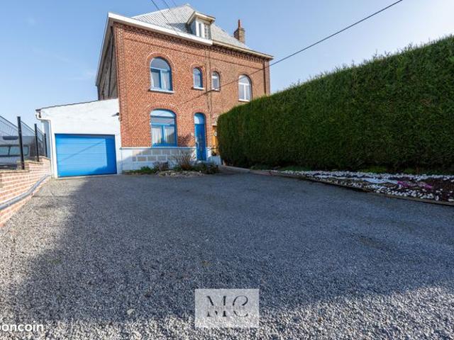 Maison 6 pièces 180 m²