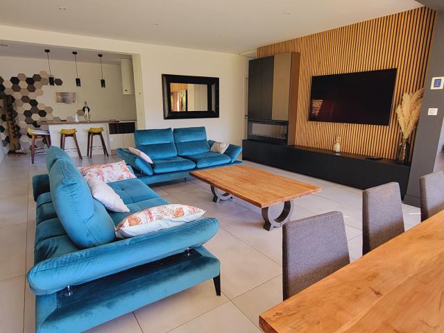 Maison 6 pièces 180 m²