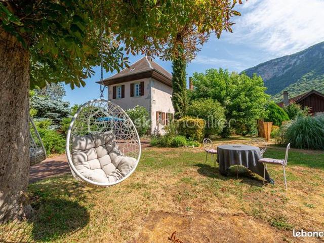 Maison 6 pièces 180 m²