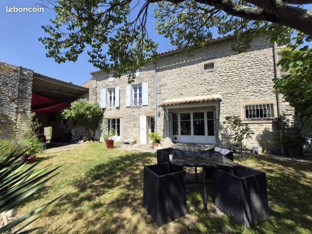 Maison 6 pièces 180 m²