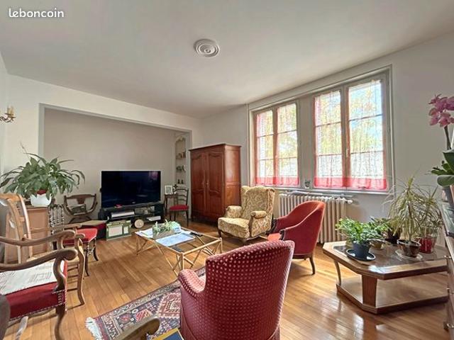 Maison 6 pièces 180 m²