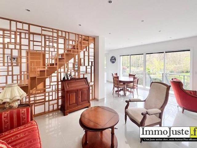 Maison 6 pièces 180 m²