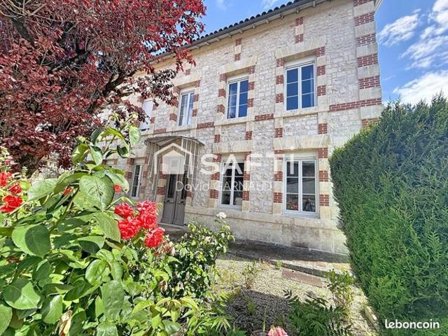 Maison 6 pièces 180 m²