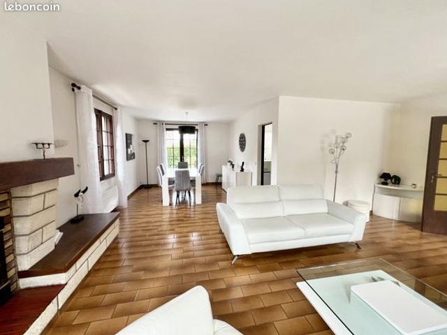 Maison 6 pièces 180 m²