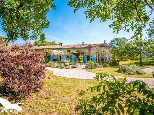 Maison 6 pièces 180 m²