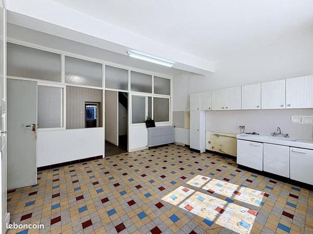 Maison 6 pièces 180 m²
