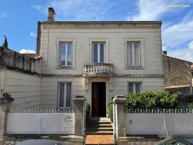 Maison 6 pièces 180 m²