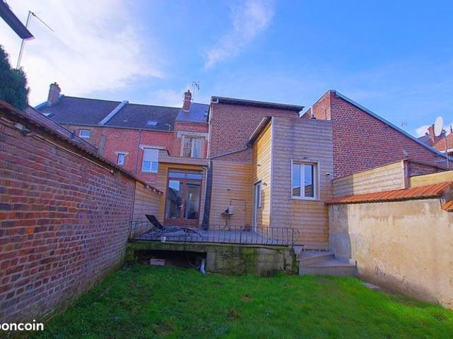 Maison 6 pièces 180 m²