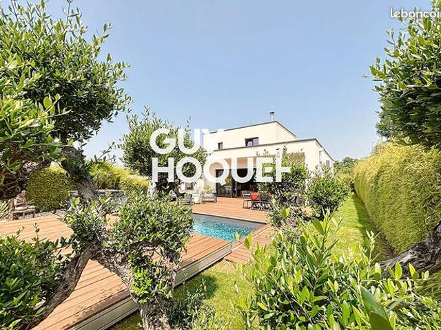 Maison 6 pièces 180 m²